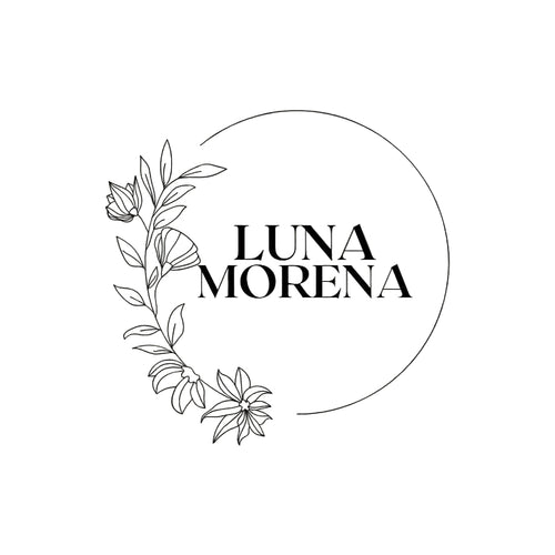Logo de LunaMorenaMx, cin un toque de flora y paz